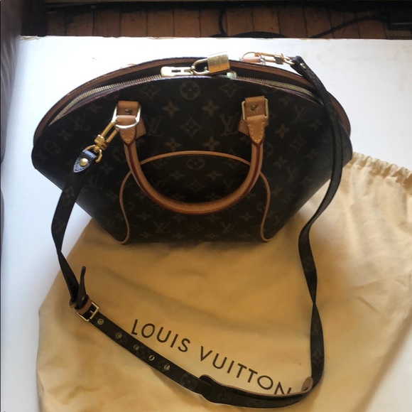 Louis Vuitton bowling style bag. - Picture 10 of 10